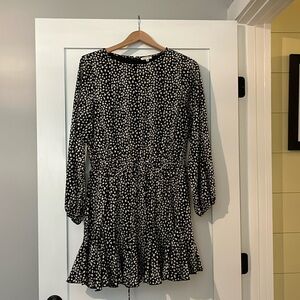 Cute dress with shorts liner!!